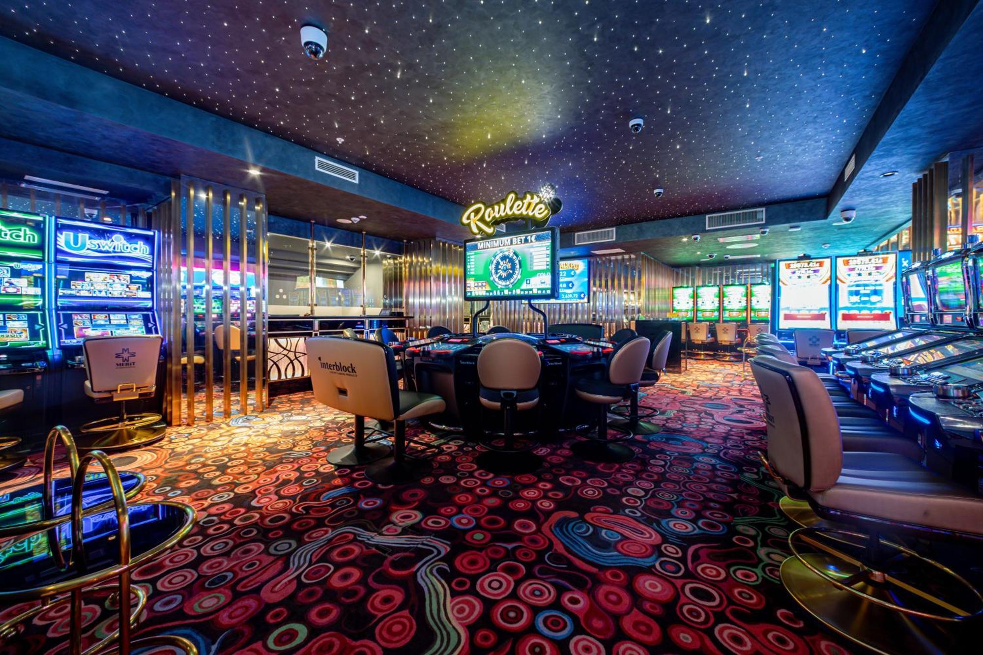 בודווה Merit Starlit Hotel & Residences מראה חיצוני תמונה